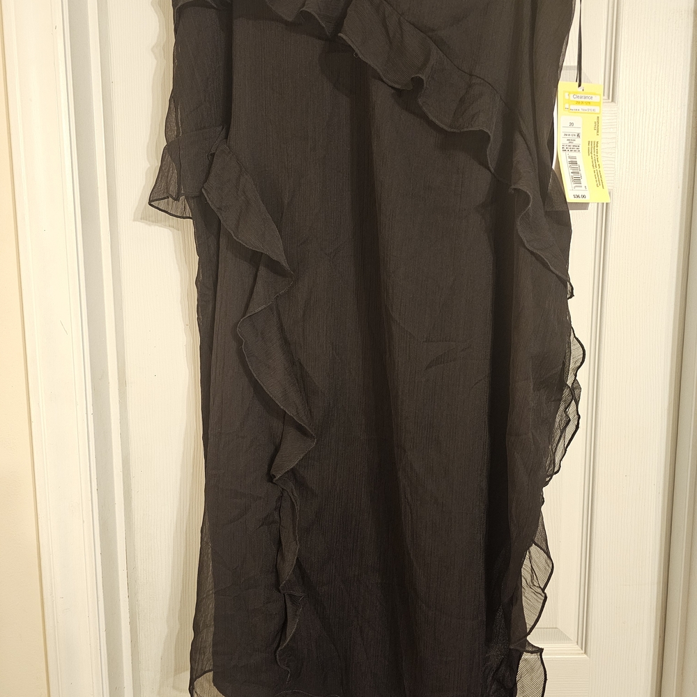 NWT: Stylish Black Skirt with Ruffle Accents. Size:20.
